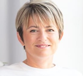 Dr Márkász Réka